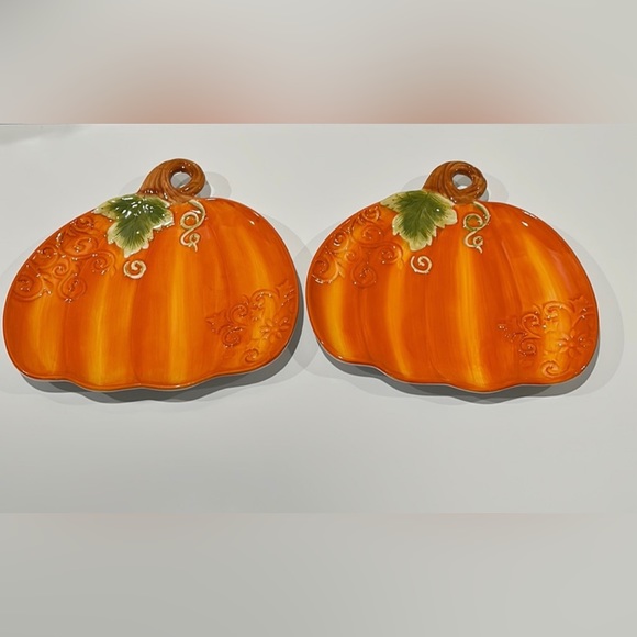 🌸NEW Hobby Lobby Ceramics Hand Painted Bundle Of 2 accessories NWT. - Picture 1 of 11